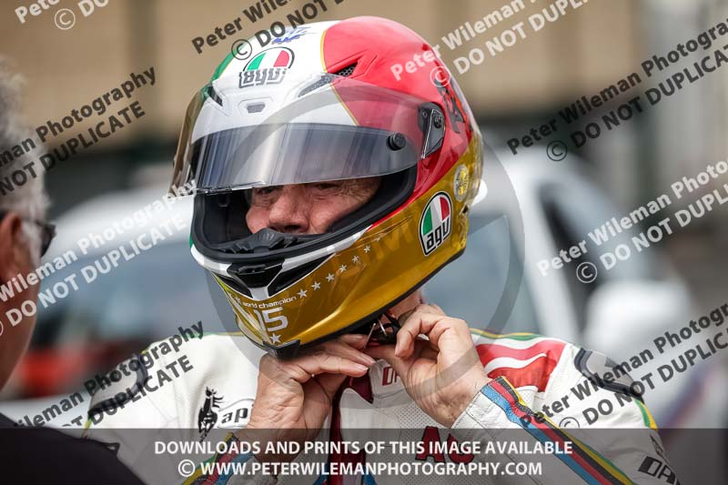 Vintage motorcycle club;eventdigitalimages;mallory park;mallory park trackday photographs;no limits trackdays;peter wileman photography;trackday digital images;trackday photos;vmcc festival 1000 bikes photographs